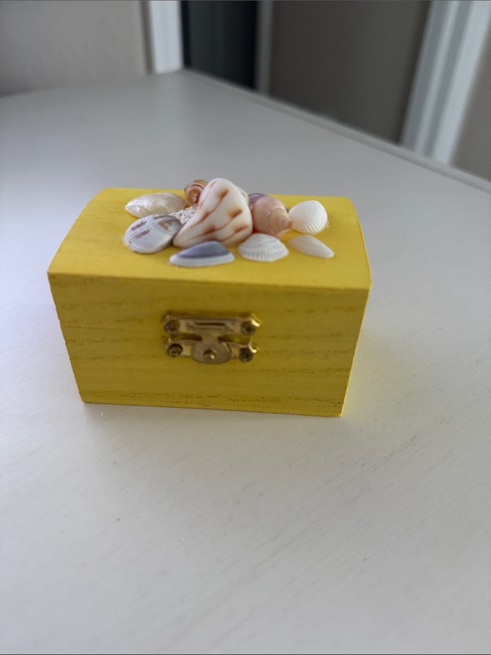 Yellow Seashell Embellished Jewelry Box